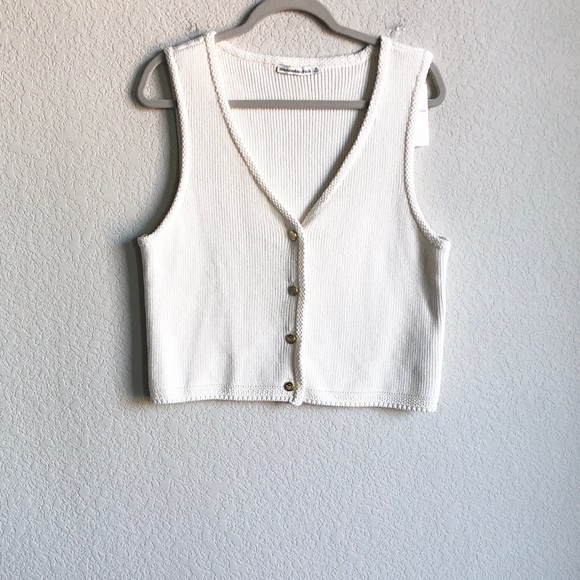 Abercrombie & Fitch Sweaters - NWT Abercrombie and Fitch Mara Sweater Vest XL Cream Ivory